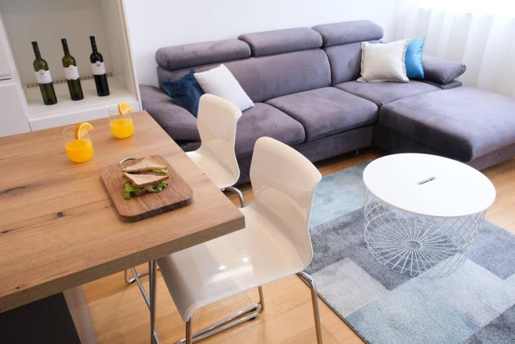 Apartman Leona 4*, Kantrida リエカ エクステリア 写真