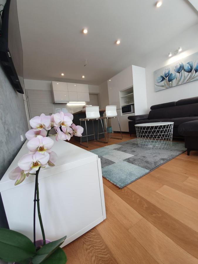 Apartman Leona 4*, Kantrida リエカ エクステリア 写真