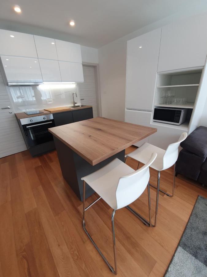 Apartman Leona 4*, Kantrida リエカ エクステリア 写真