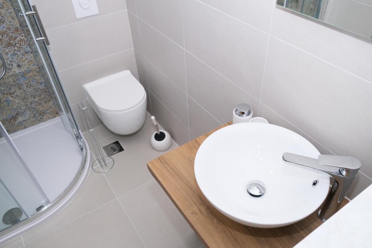 Apartman Leona 4*, Kantrida リエカ エクステリア 写真